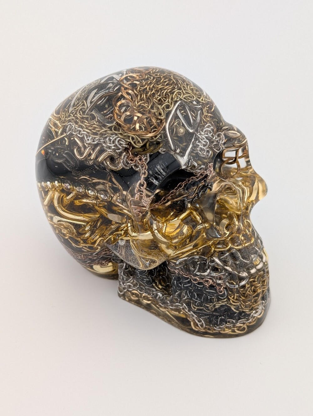 Hand Crafted Vintage Jewelry Chains Skull - Artisan Upcycled Resin Decor Gifts - Picture 3 of 12